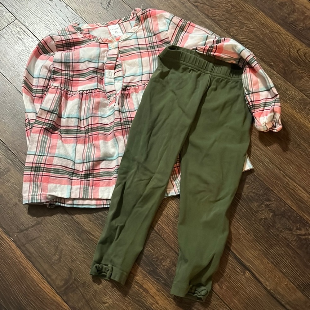Carter’s 2-piece 4T outfit